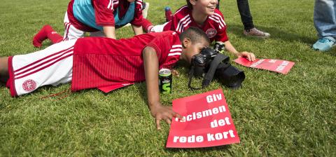 Fodbold for venskaber_fodbold_asyl_flygtning_ungdommens røde kors