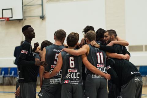 Partnerfoto_CPH Basket_Ungdommens Røde Kors