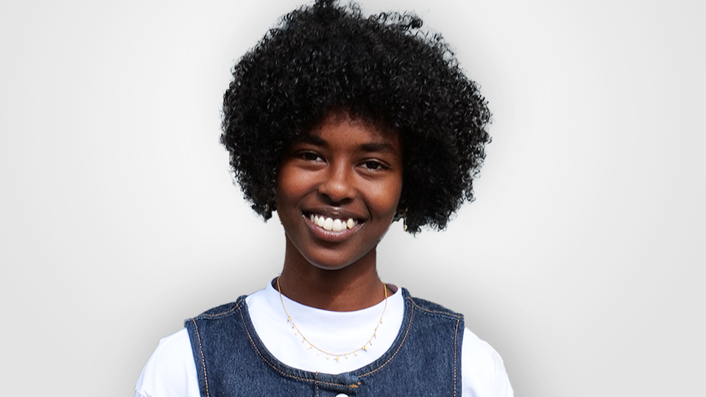 Forperson_Fatima portræt_Ungdommens Røde Kors_2025